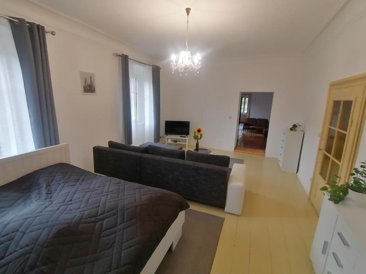 Krizkov Dom Apartment Kremnica Luaran gambar