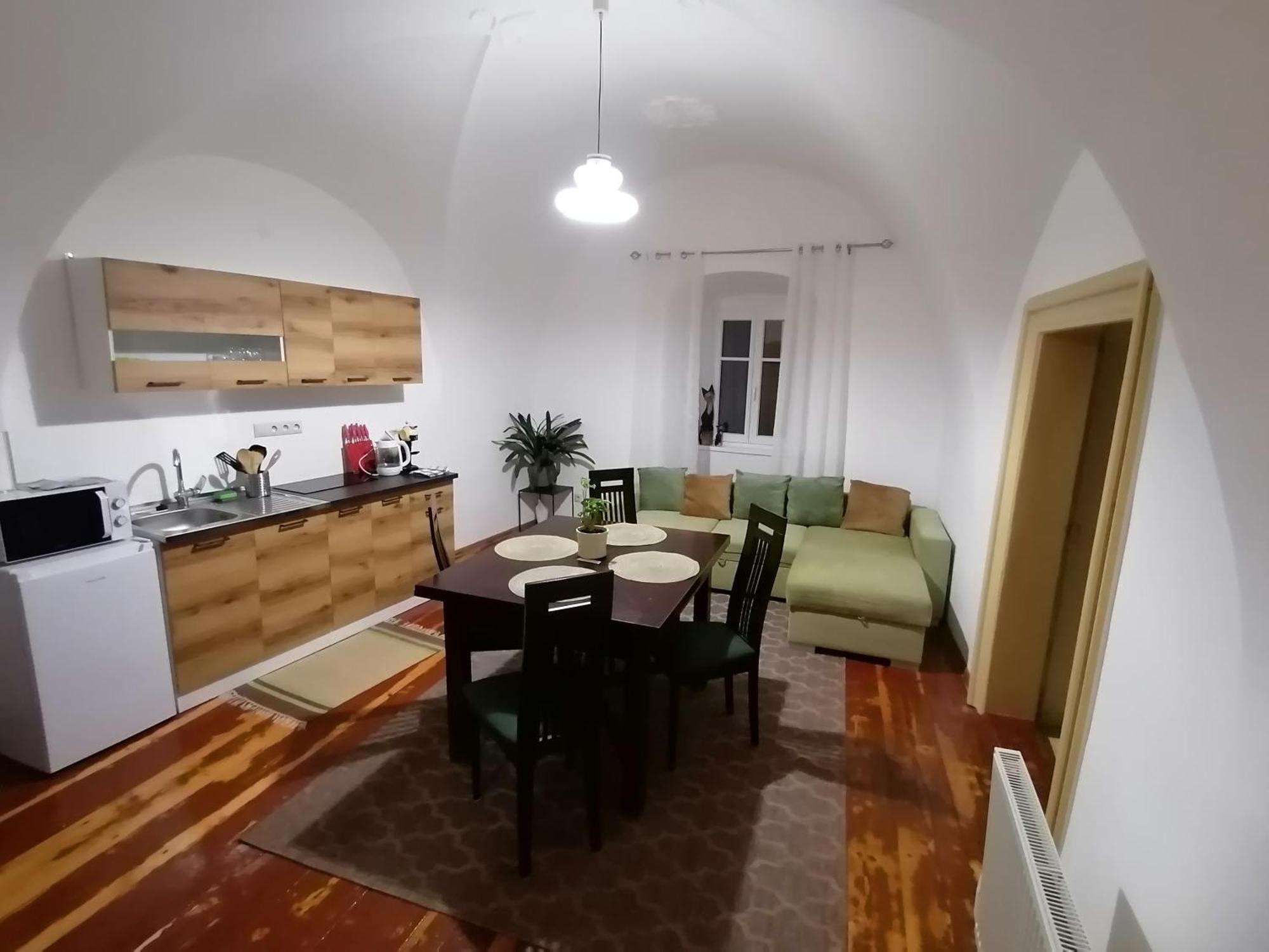 Krizkov Dom Apartment Kremnica Luaran gambar